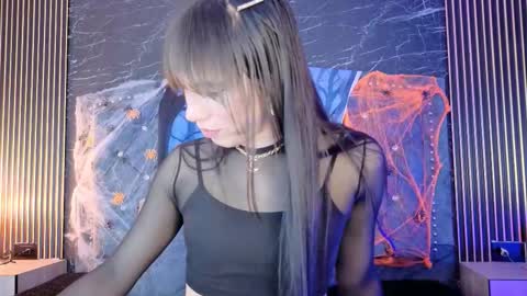 Snapshot of diosaa_golden chatting on October 22, 8:43 pm DIOSA online show from October 22, 8:43 pm