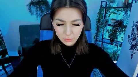 Di online show from April 7, 7:05 pm