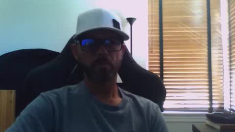 dirtrider15 online show from October 29, 7:36 pm