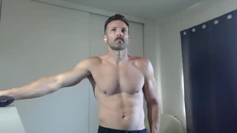 dirty_birdy_ online show from May 10, 8:59 pm