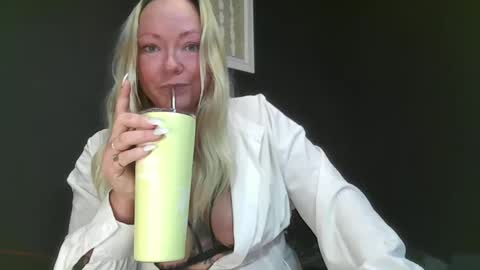 dirtylittlejess online show from October 4, 9:29 am