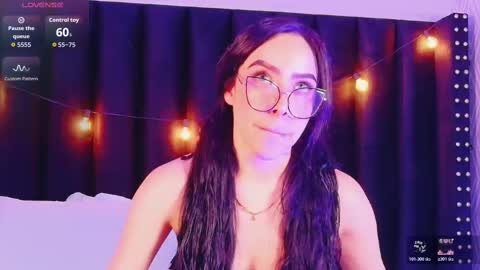 Snapshot of dirtylittleslutt_ chatting on October 21, 3:00 am  Nemesis   online show from October 21, 3:00 am