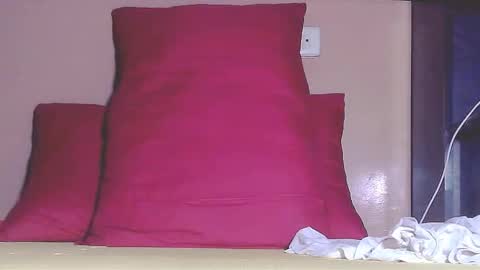 ella online show from November 24, 12:48 pm