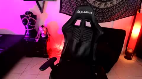 ONIX  online show from February 15, 10:52 pm