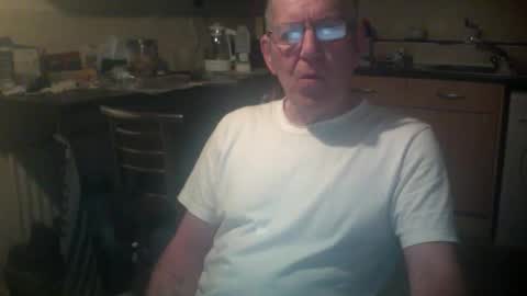 Snapshot of discovery63 chatting on September 14, 7:04 pm discovery63 online show from September 14, 7:04 pm