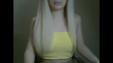 DitaMilton online show from February 25, 8:32 pm