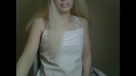 DitaMilton online show from February 11, 8:20 pm