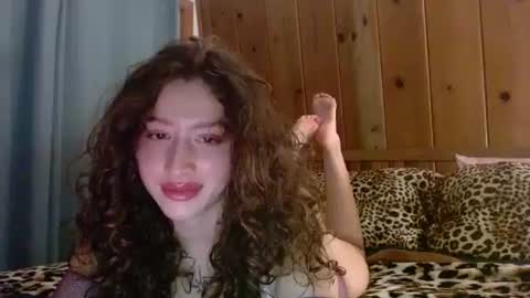 Divina Claire    online show from October 20, 2:27 am