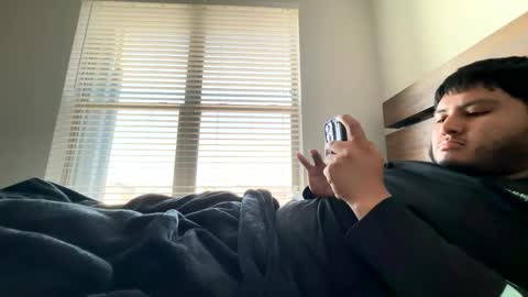 dj9469615 online show from April 19, 3:13 pm