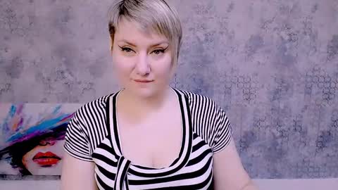 djullia online show from February 28, 7:05 am