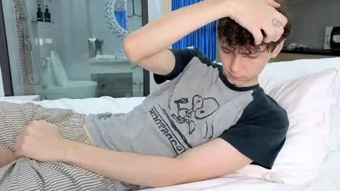 Alex online show from May 30, 1:04 am
