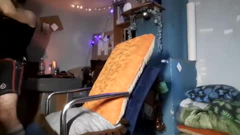 dogwithamohawk online show from January 4, 12:49 pm