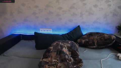 Jade online show from June 5, 5:57 am