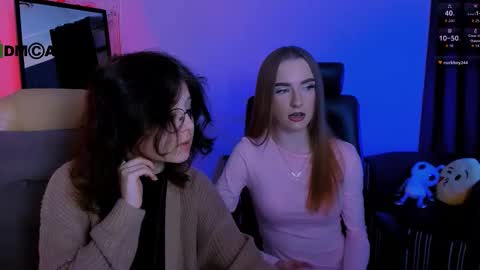 doll_vey online show from November 13, 9:28 pm