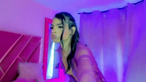 dollcute_latin online show from May 31, 6:09 pm