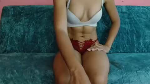 dollepoupee online show from March 31, 3:40 am