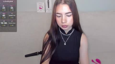 dolliemina online show from December 15, 2:29 am