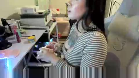 DOLLLFACE online show from March 13, 2:04 am