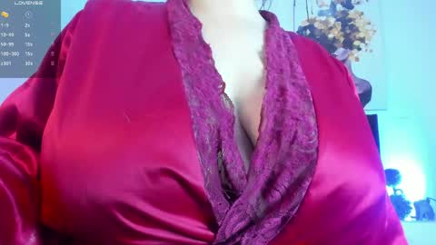 Call me Zoe  online show from April 7, 6:04 am