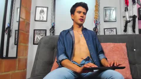 Diego Castell online show from March 8, 4:50 pm