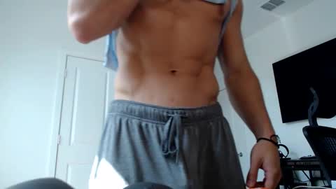 Snapshot of domd3 chatting on September 15, 4:52 pm Dom online show from September 15, 4:52 pm