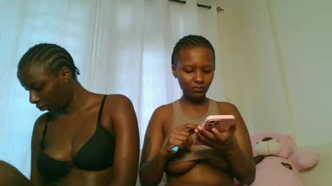 Amarie noels online show from April 11, 11:47 am