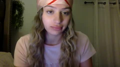 Marissa Rae online show from November 10, 7:11 am