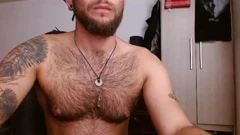 Logan - INDEPENDET MODEL online show from June 5, 6:52 am