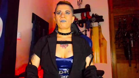 Dom Blue online show from January 17, 4:15 pm