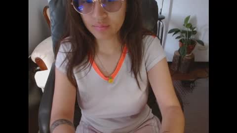   online show from March 28, 4:08 pm