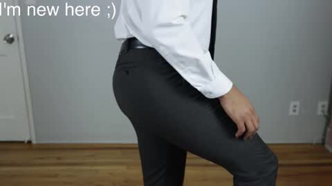 dominicklux online show from December 2, 2:21 am