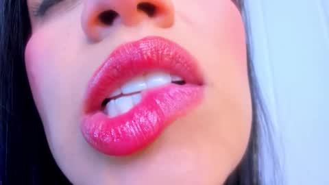 Snapshot of dominique_21x chatting on October 18, 6:39 am DOMINIC online show from October 18, 6:39 am