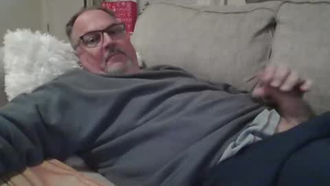 Snapshot of domisz chatting on December 3, 9:28 pm domisz online show from December 3, 9:28 pm