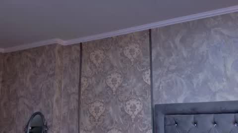 Donna online show from February 19, 7:02 pm