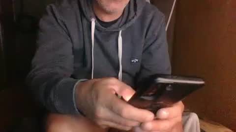 Snapshot of dontwalkonthegrass2 chatting on February 27, 12:01 pm frenchfirefighter online show from February 27, 12:01 pm