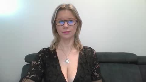 DoreenSexy online show from December 16, 8:31 am