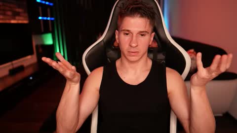 Dorian Reyes online show from October 21, 10:02 pm