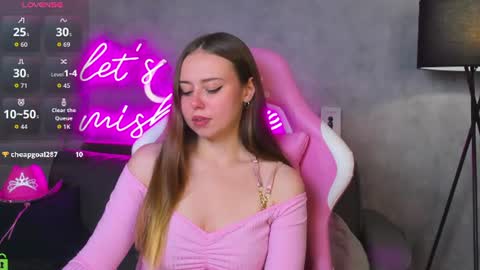 Vanessa online show from June 17, 4:45 pm