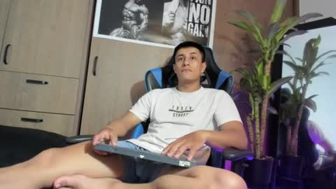 dorman_boy online show from July 30, 3:29 am