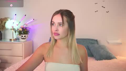 Amy online show from October 21, 10:42 am