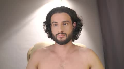 Keen online show from February 2, 11:45 pm