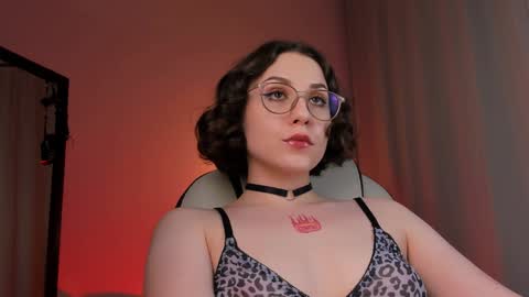 Eva ana Liza online show from February 26, 1:14 am