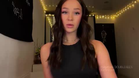 MOLLYYYY dont forget to give me a thumb up online show from March 30, 11:54 am