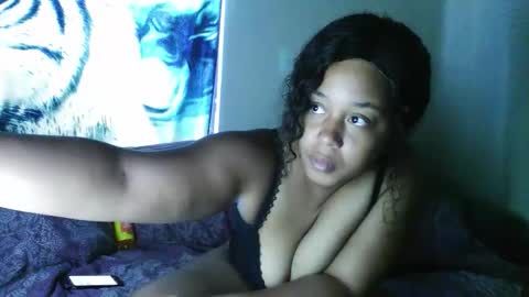 dove_love22 online show from September 15, 8:10 pm