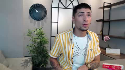 Snapshot of drakeneumann chatting on March 2, 2:51 am Drake Neuman online show from March 2, 2:51 am