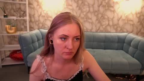 Lina online show from April 19, 5:41 am