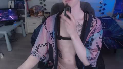 Yukichi online show from October 8, 5:46 am