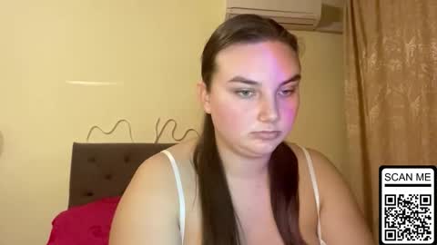 Snapshot of dreamyblushfairy chatting on October 5, 4:36 pm Mila online show from October 5, 4:36 pm