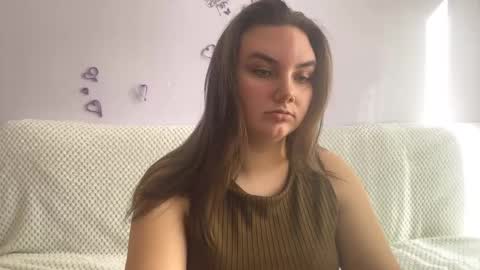Snapshot of dreamyblushfairy chatting on March 8, 9:28 am Mila online show from March 8, 9:28 am
