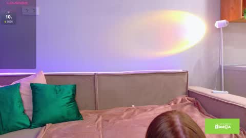 Ella online show from September 14, 1:56 pm